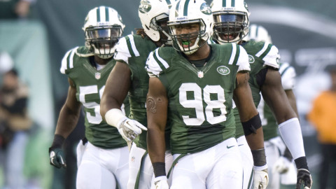 Jets say arrow is pointing up on Quinton Coples